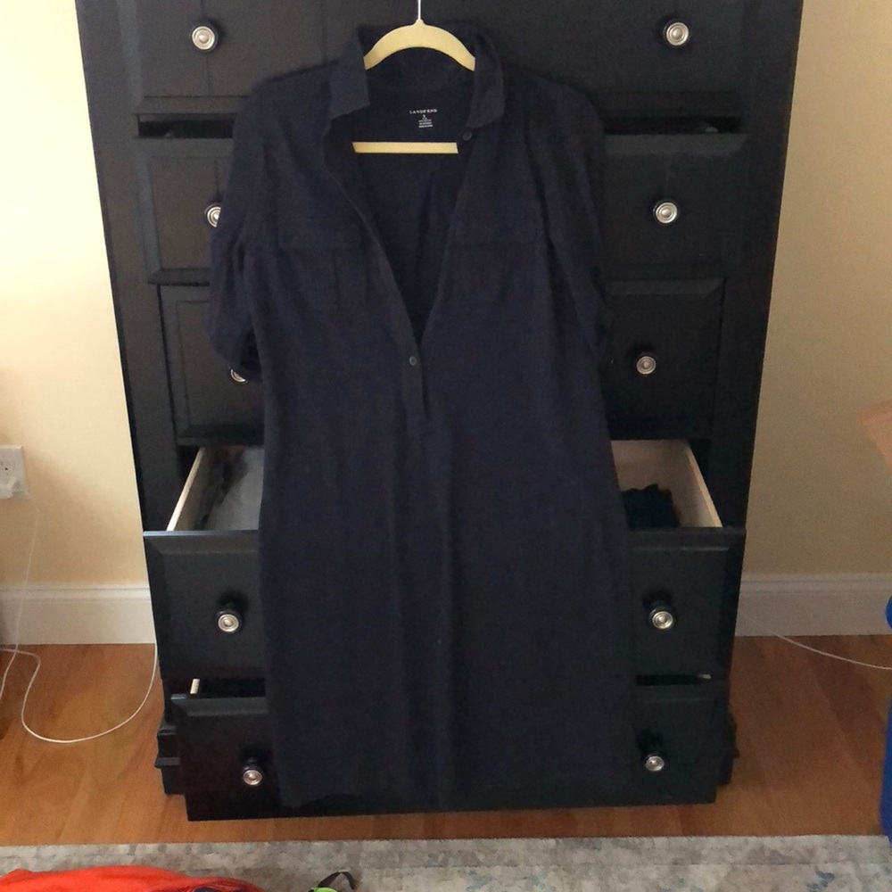 3 quarter length sleeves , button up